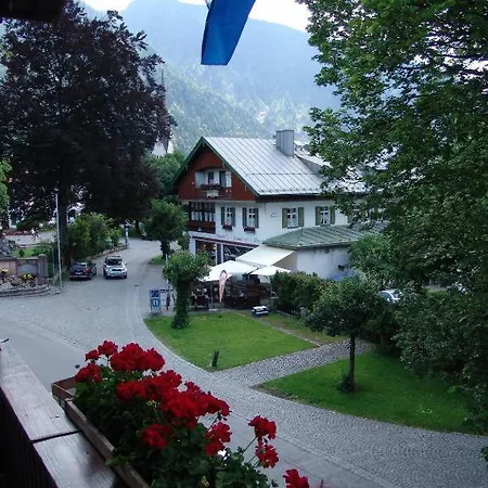 Hotel Hotel Garni Koenigslinde - Wandern, Radeln, Skifahren & Geniessen