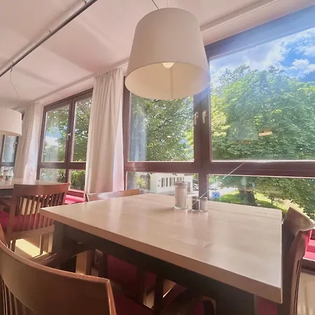 Hotel Hotel Garni Koenigslinde - Wandern, Radeln, Skifahren & Geniessen 3*