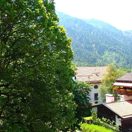 Hotel Garni Koenigslinde - Wandern, Radeln, Skifahren & Geniessen 3*