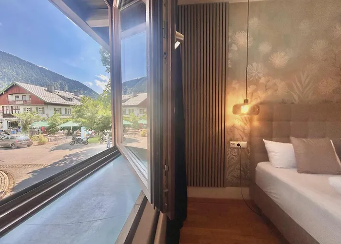 Hotel Garni Koenigslinde - Wandern, Radeln, Skifahren & Geniessen