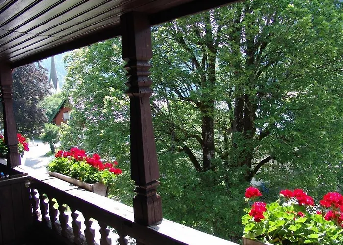 Hotel Garni Koenigslinde - Wandern, Radeln, Skifahren & Geniessen