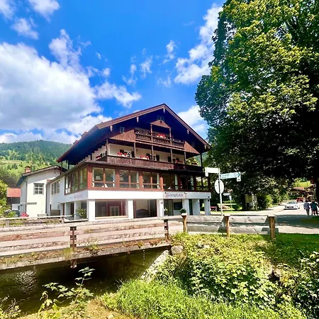 Hotel Garni Koenigslinde - Wandern, Radeln, Skifahren & Geniessen Bayrischzell
