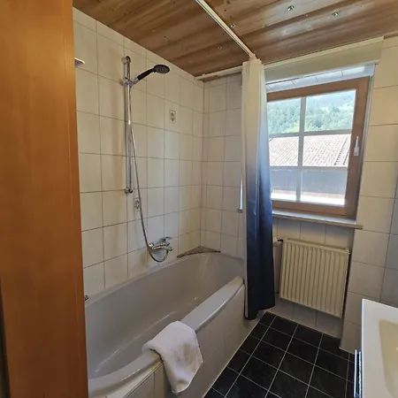 Hotel Garni Koenigslinde - Wandern, Radeln, Skifahren & Geniessen Bayrischzell