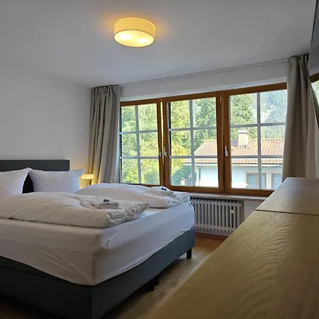 Hotel Garni Koenigslinde - Wandern, Radeln, Skifahren & Geniessen