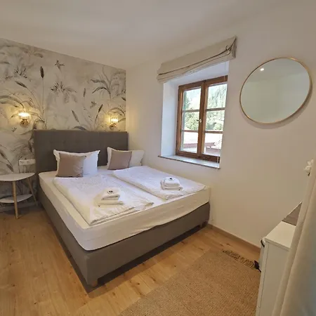 Hotel Garni Koenigslinde - Wandern, Radeln, Skifahren & Geniessen 3*