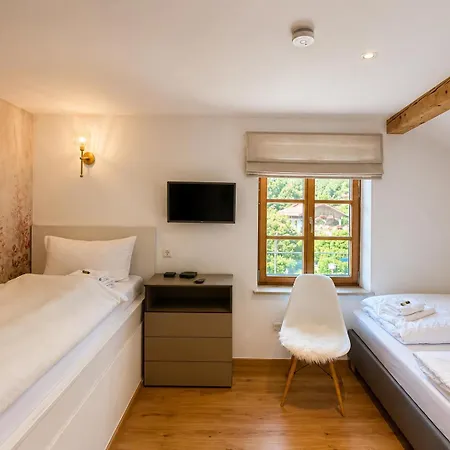 Hotel Garni Koenigslinde - Wandern, Radeln, Skifahren & Geniessen Bayrischzell